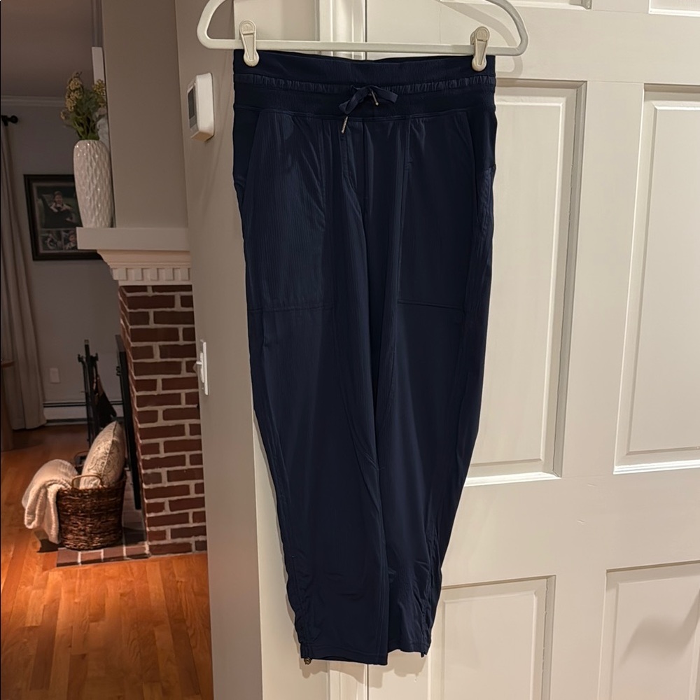 Lululemon Dance Studio Mid-Rise Cropped Pant